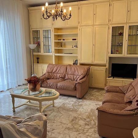 Residenza Sandrini Гамбасси-Терме Экстерьер фото